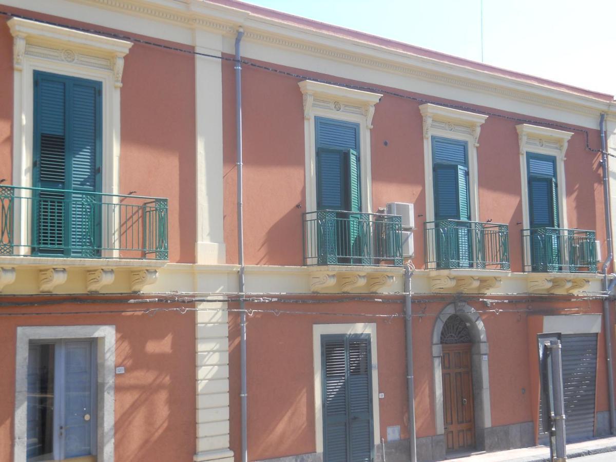 Antico Palazzo Bed & Breakfast Giardini Naxos Exterior photo