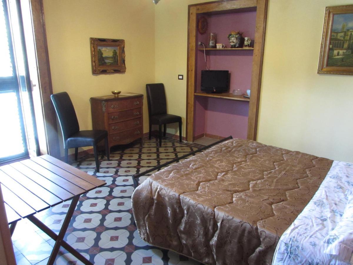 Antico Palazzo Bed & Breakfast Giardini Naxos Exterior photo