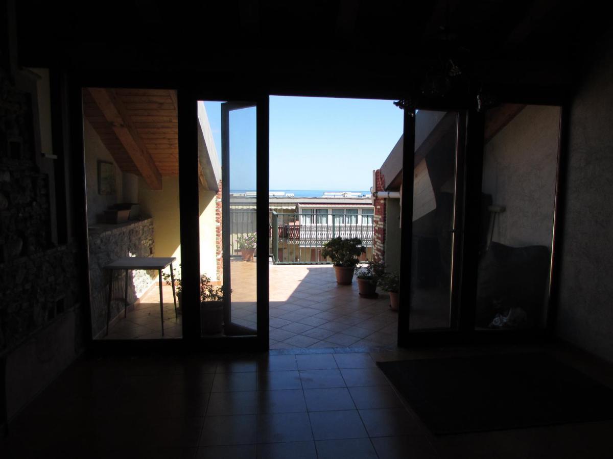 Antico Palazzo Bed & Breakfast Giardini Naxos Exterior photo