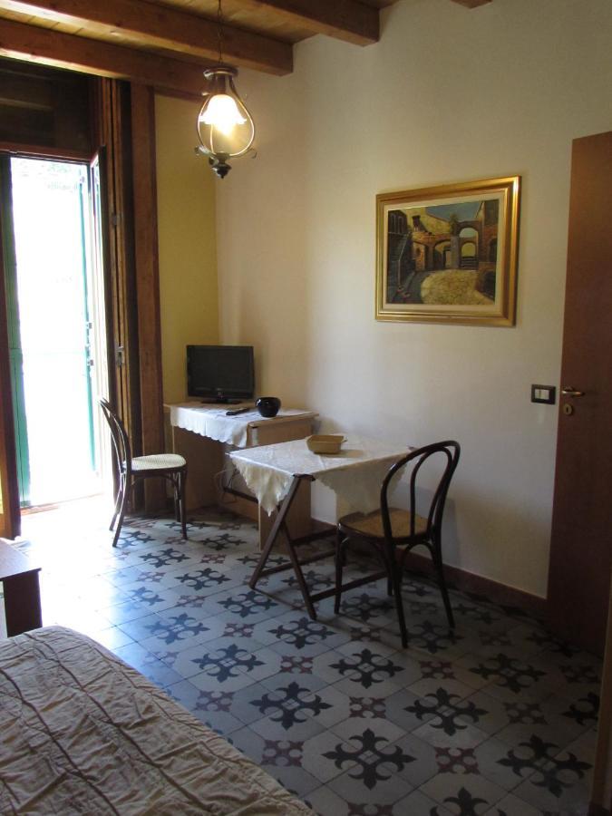 Antico Palazzo Bed & Breakfast Giardini Naxos Exterior photo